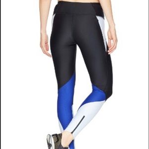 UNDER ARMOUR LEGGINGS // COLORBLOCK